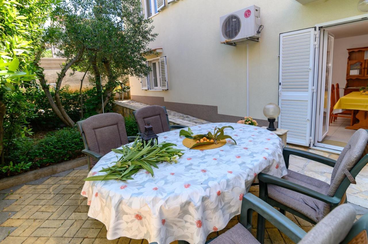 Apartments Vice Трогір Екстер'єр фото