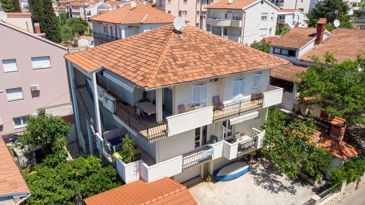 Apartments Vice Трогір Екстер'єр фото