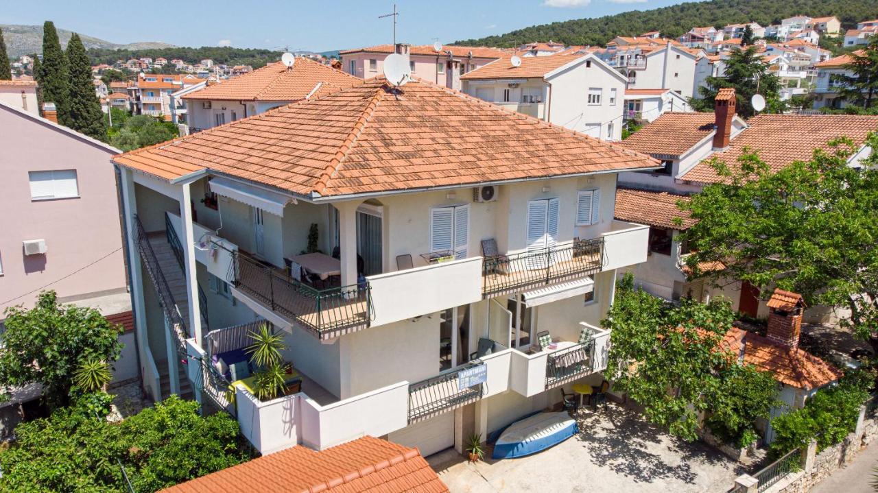 Apartments Vice Трогір Екстер'єр фото