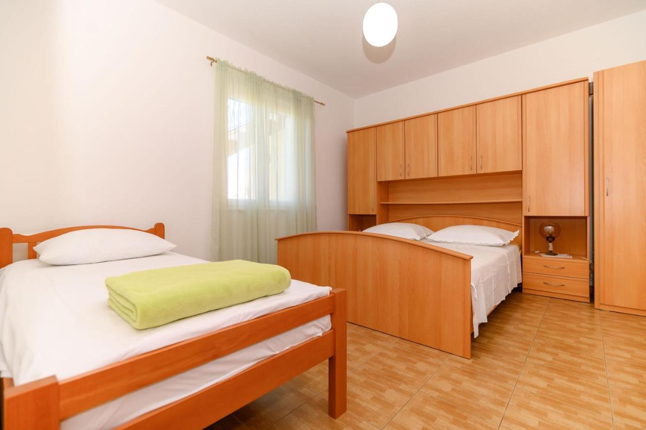 Apartments Vice Трогір Екстер'єр фото
