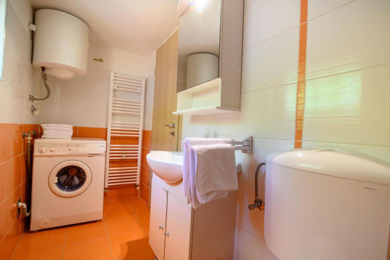 Apartments Vice Трогір Екстер'єр фото