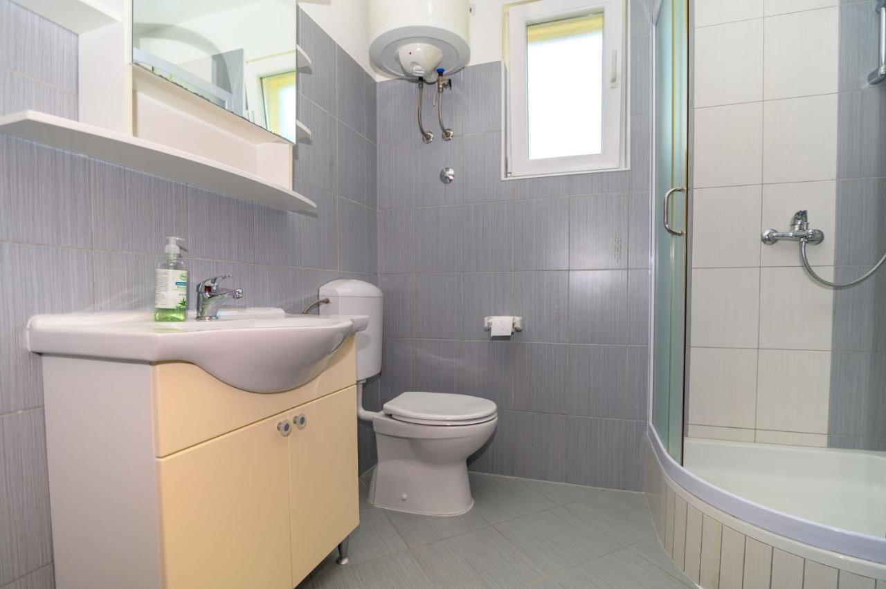 Apartments Vice Трогір Екстер'єр фото