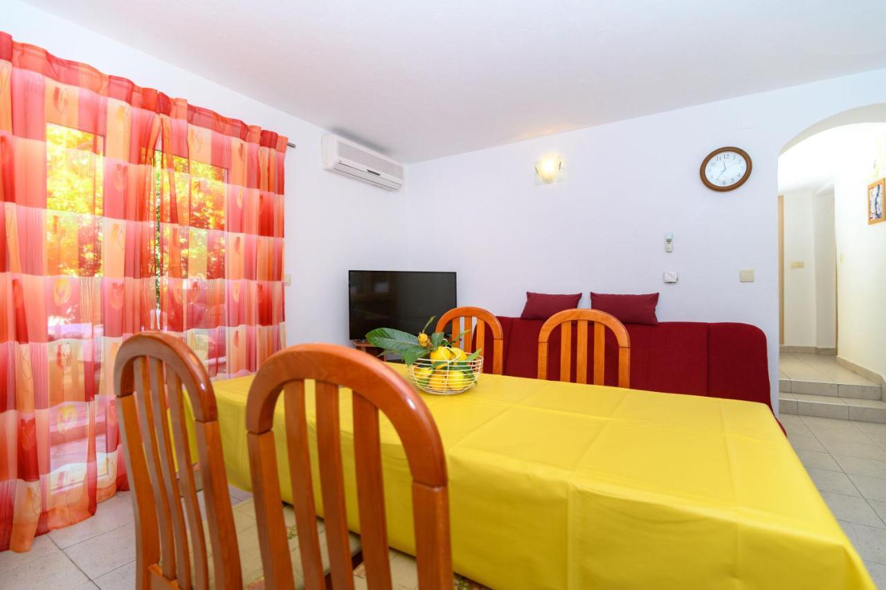 Apartments Vice Трогір Екстер'єр фото